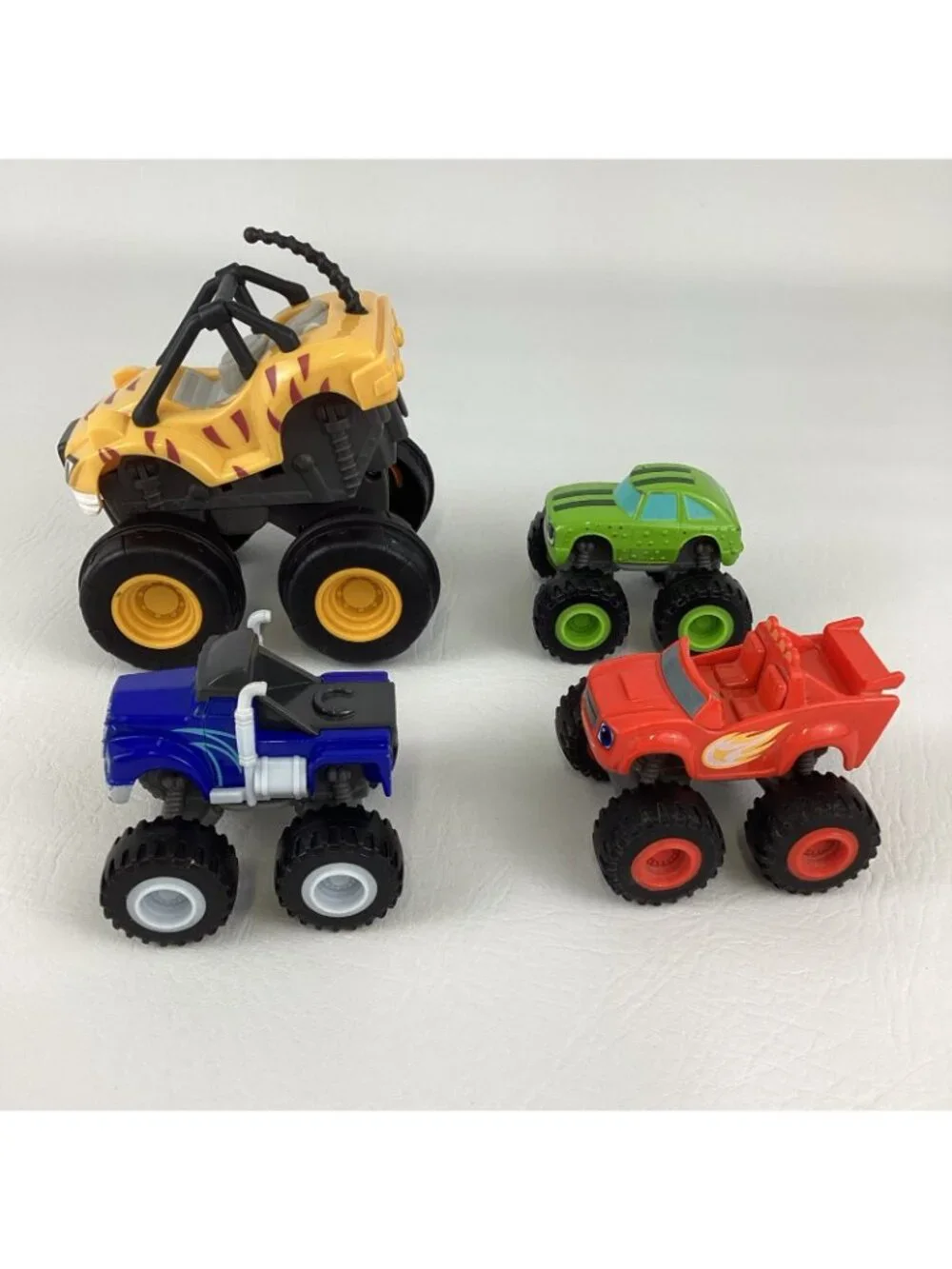 Blaze And The Monster Machines Look Find Book Bundle Lot Diecast Vehicles Lot